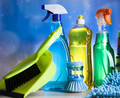 多样清洁用品与五金工具 高清图片素材免费下载